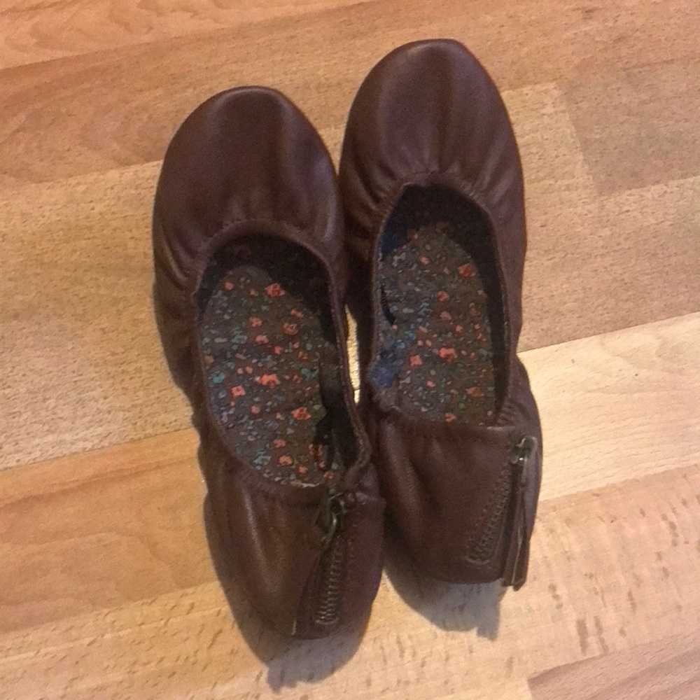 Brown flats